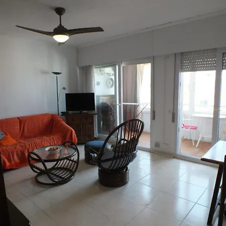 아파트 Apto 4 Pers, Piscina, Playa Y Jardin, - Es-204-25
